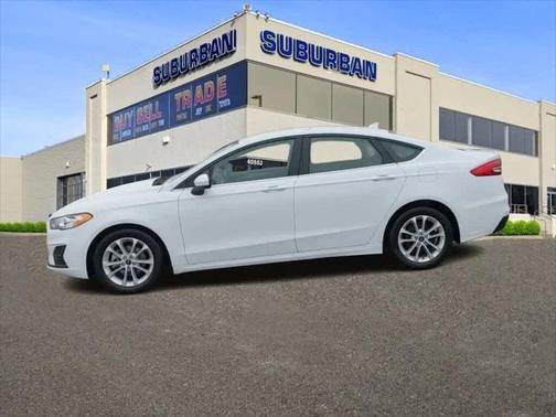 2020 Ford Fusion SE