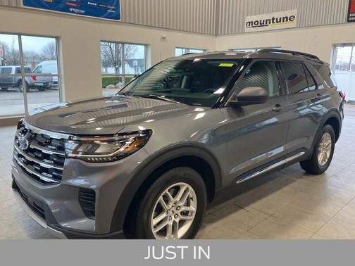 Carbonized Gray Metallic 2025 Ford Explorer Active