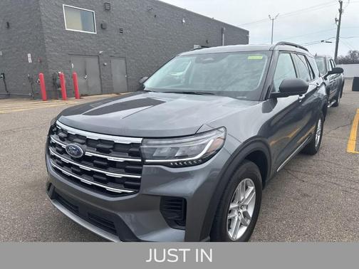 Carbonized Gray Metallic 2025 Ford Explorer Active