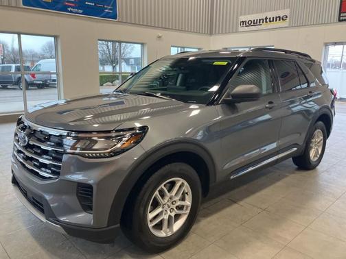 Carbonized Gray Metallic 2025 Ford Explorer Active