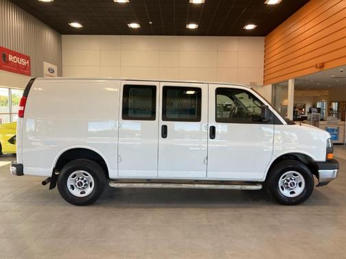 2023 GMC Savana 2500 Work Van