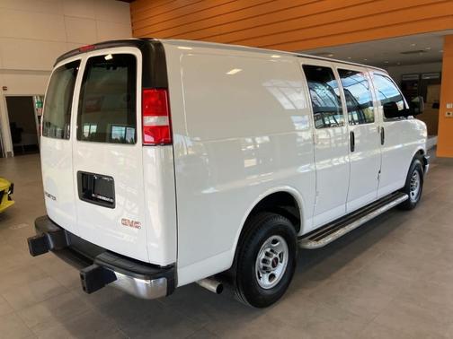 2023 GMC Savana 2500 Work Van
