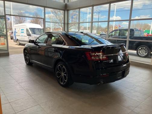 2016 Ford Taurus SHO