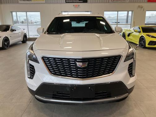 2021 Cadillac XT4 Premium Luxury