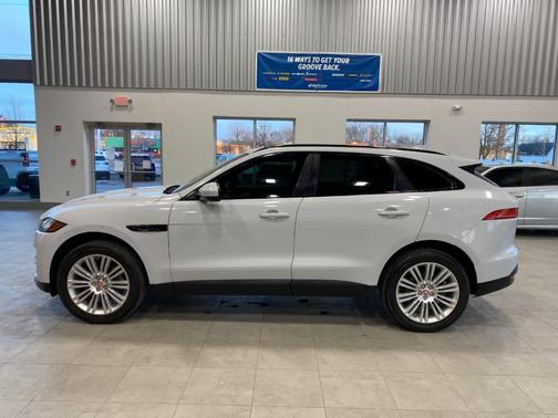 2017 Jaguar F-PACE 35t Premium