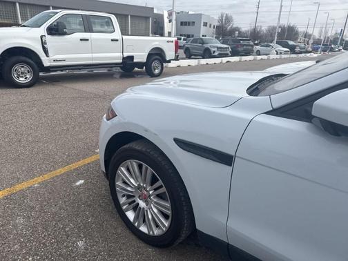 2017 Jaguar F-PACE 35t Premium