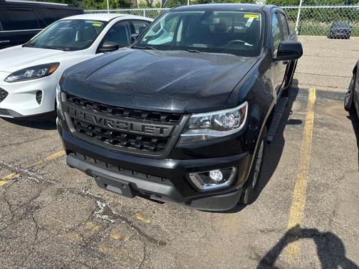 Black 2019 Chevrolet Colorado LT