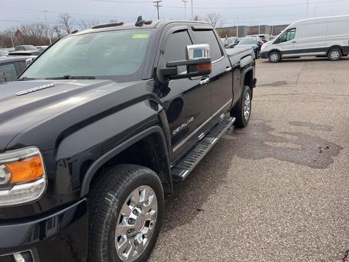 2016 GMC Sierra 2500 Denali