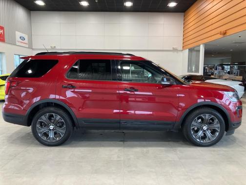 2018 Ford Explorer sport