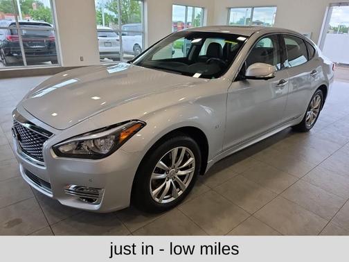 Liquid Platinum 2019 INFINITI Q70 3.7X LUXE