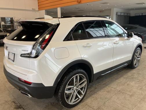 2023 Cadillac XT4 Sport