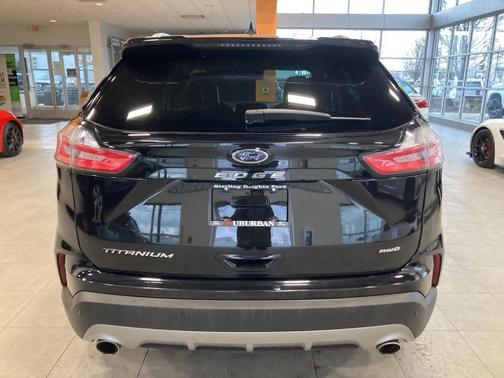 2023 Ford Edge Titanium