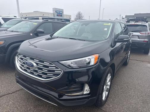 2023 Ford Edge Titanium