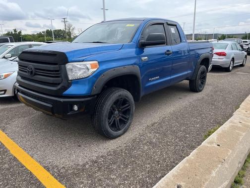 2016 Toyota Tundra SR5
