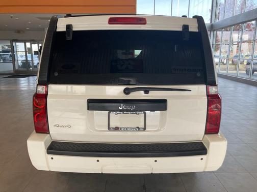 2008 Jeep Commander Sport