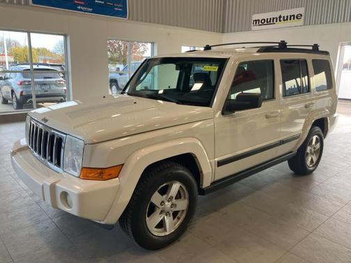 2008 Jeep Commander Sport