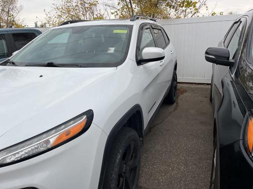 2016 Jeep Cherokee Altitude