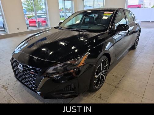 Black 2024 Nissan Altima 2.5 SR