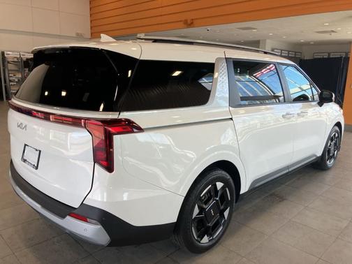 2025 Kia Carnival EX