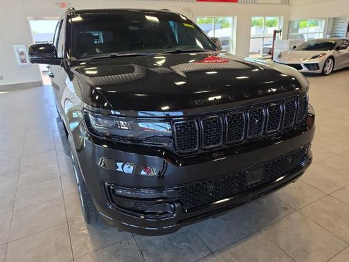 Diamond Black 2022 Jeep Wagoneer Series II