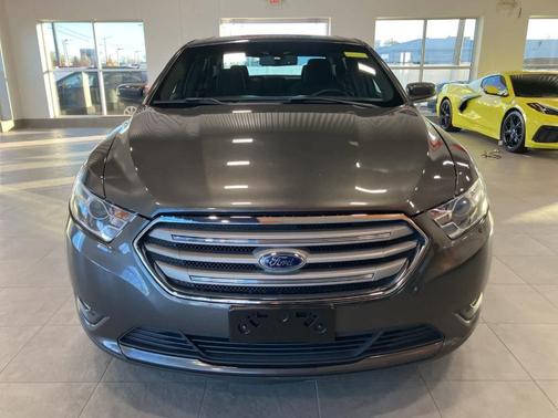 2017 Ford Taurus SEL