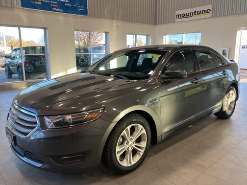 2017 Ford Taurus SEL