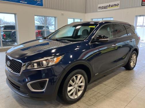 2018 Kia Sorento LX