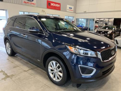 2018 Kia Sorento LX