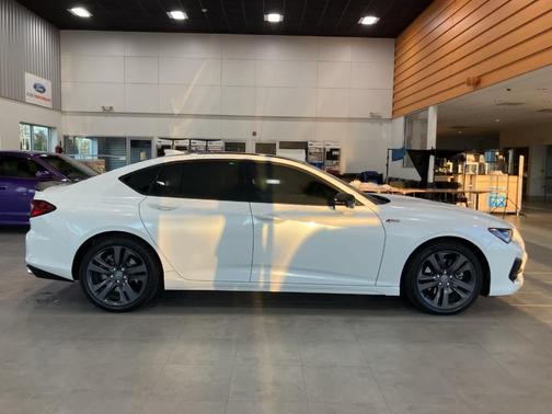 2022 Acura TLX A-Spec