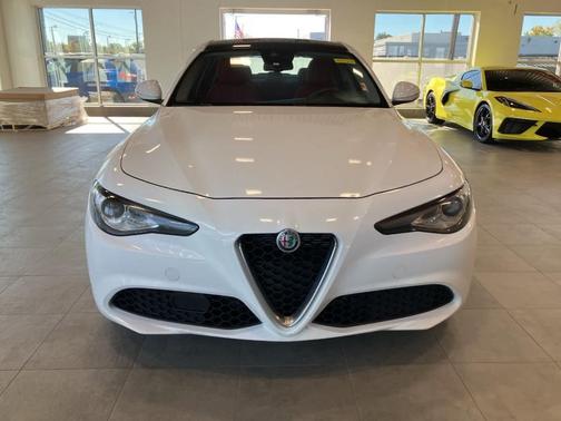 2020 Alfa Romeo Giulia Base