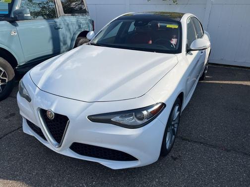 2020 Alfa Romeo Giulia Base
