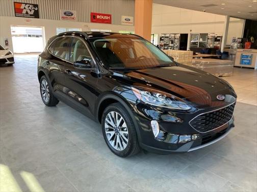 2022 Ford Escape Titanium
