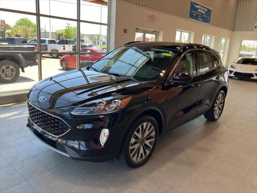2022 Ford Escape Titanium