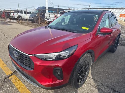 2026 Ford Escape Platinum