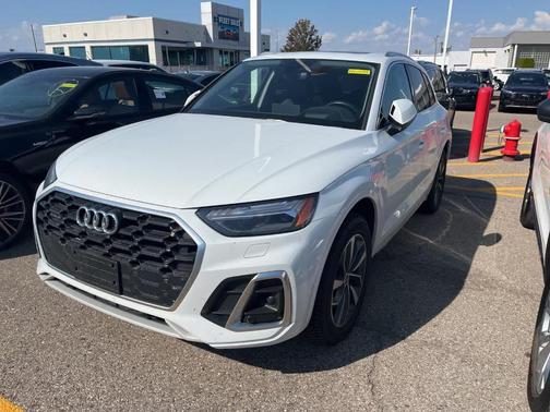 2023 Audi Q5 45 S line Prestige
