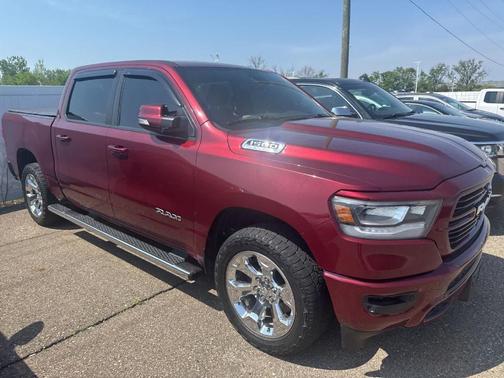 Delmonico Red Pearlcoat 2019 RAM 1500 Big Horn