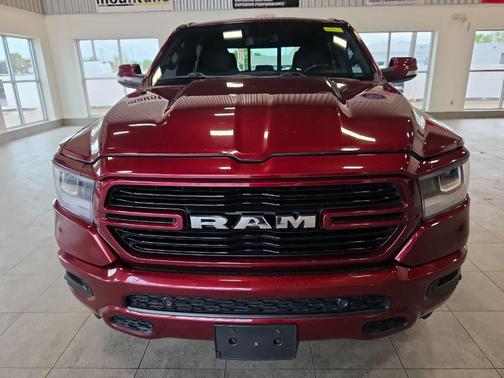 Delmonico Red Pearlcoat 2019 RAM 1500 Big Horn