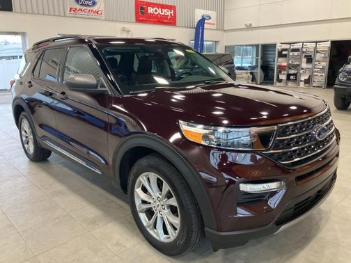 Jewel Red Metallic 2023 Ford Explorer XLT