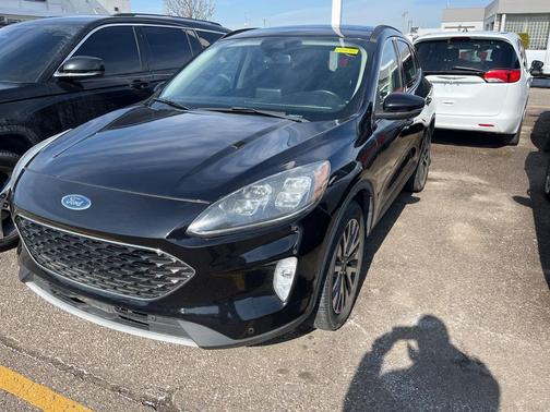2020 Ford Escape Titanium