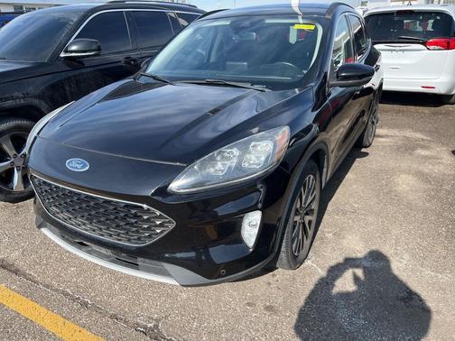 2020 Ford Escape Titanium
