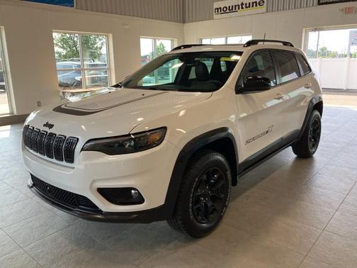 2022 Jeep Cherokee X