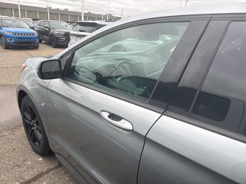 2024 Ford Edge ST-Line