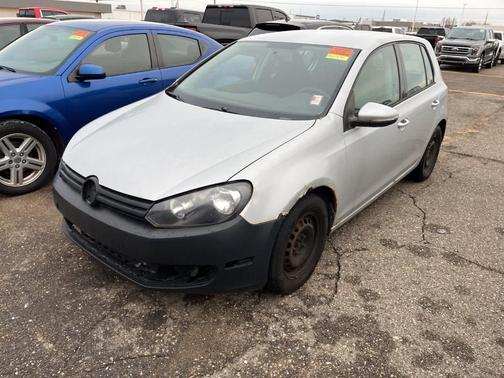 2010 Volkswagen Golf 4-Door