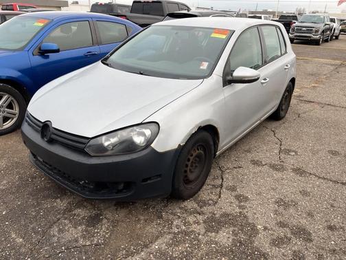2010 Volkswagen Golf 4-Door