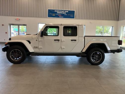 2021 Jeep Gladiator Overland