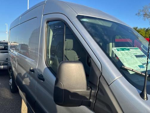 Ingot Silver Metallic 2026 Ford Transit-250 148 WB Medium Roof Cargo