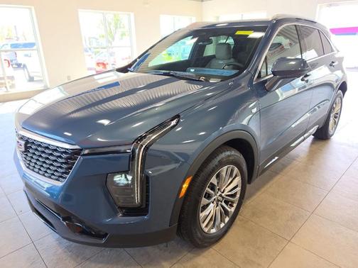 Deep Sea Metallic 2025 Cadillac XT4 Premium Luxury