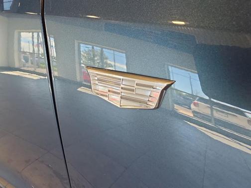 Deep Sea Metallic 2025 Cadillac XT4 Premium Luxury