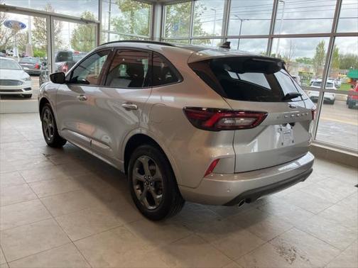 2023 Ford Escape ST-Line Select