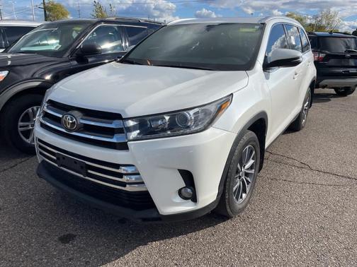 2019 Toyota Highlander 